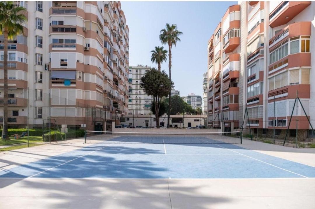 Estudio Amalfi Torre Del Mar Exterior photo