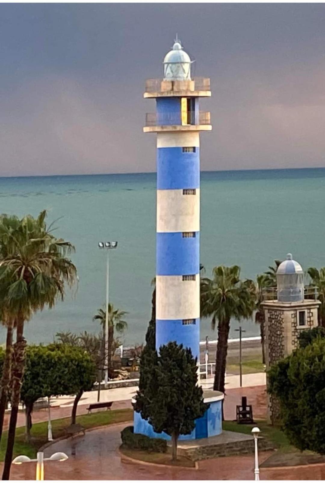 Estudio Amalfi Torre Del Mar Exterior photo